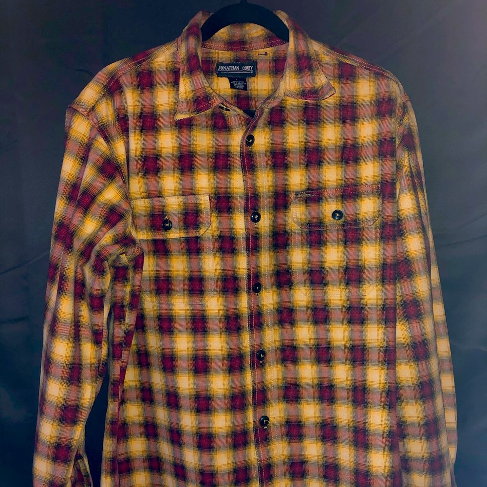 Nice Button up shirt no flaws